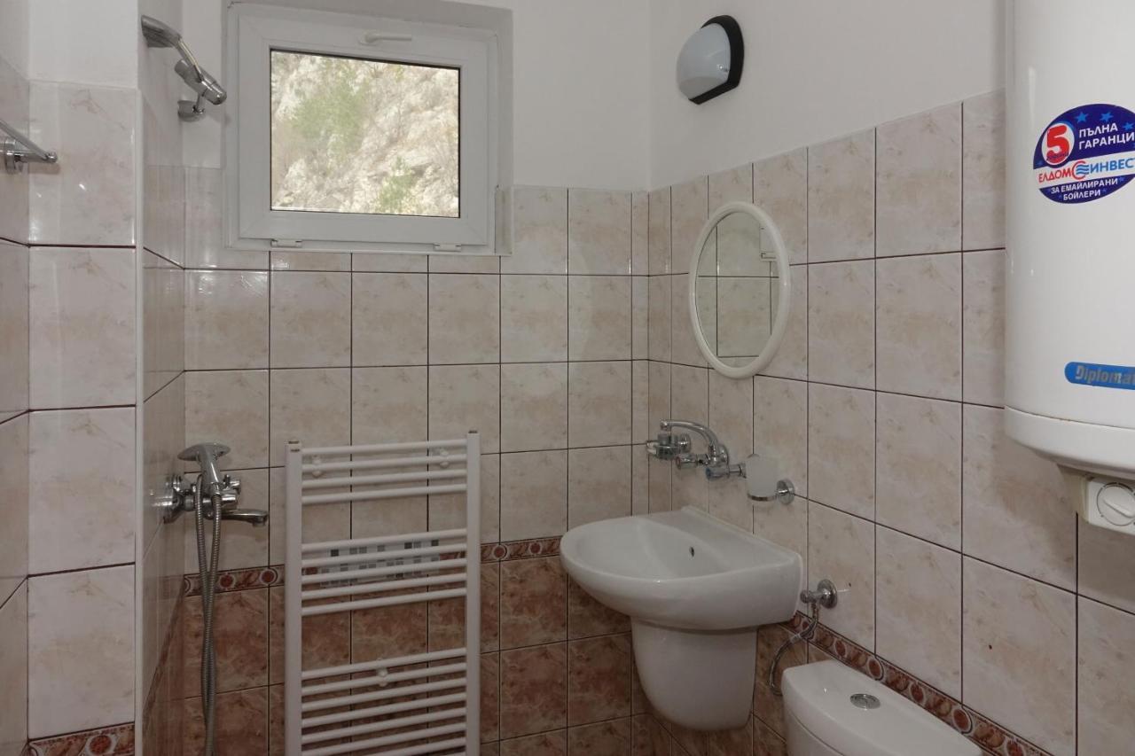 Семеен Хотел Орфей Teshel Buitenkant foto